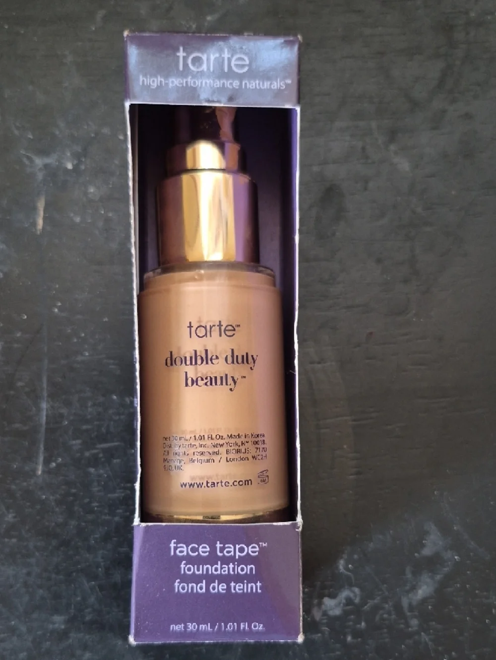 tarte Double Duty Beauty Liquid Foundation - beige with gold pump - Picture 2 of 6